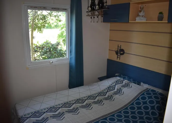 Mobil-home Sur Terrain Bucolique Tente de luxe Hyères