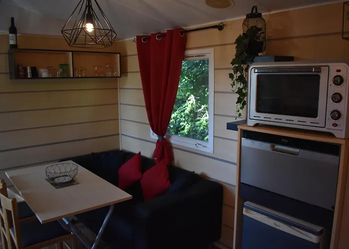Mobil-home Sur Terrain Bucolique Tente de luxe